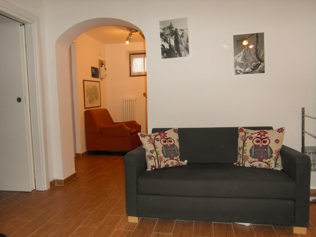 Ferienwohnung La Piccionaia Aosta Zimmer foto